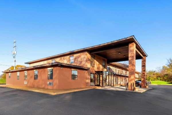 Days Inn by Wyndham Brownsville image 1