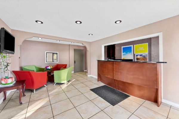 Days Inn by Wyndham Brownsville image 13